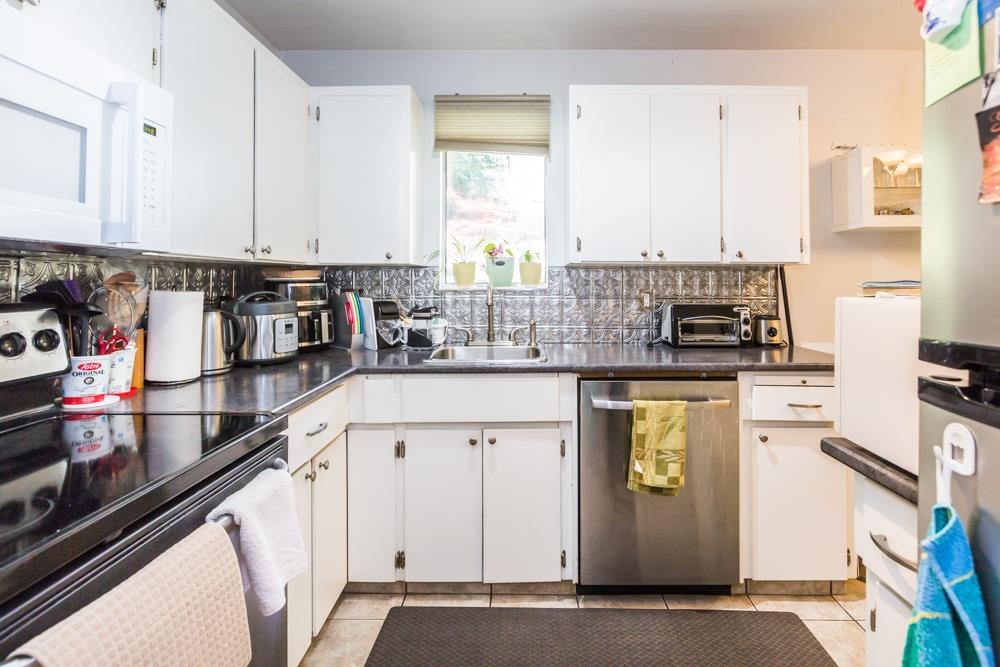 9110 Centaurus Circle, Burnaby, BC, V3J 7R1 photo 5