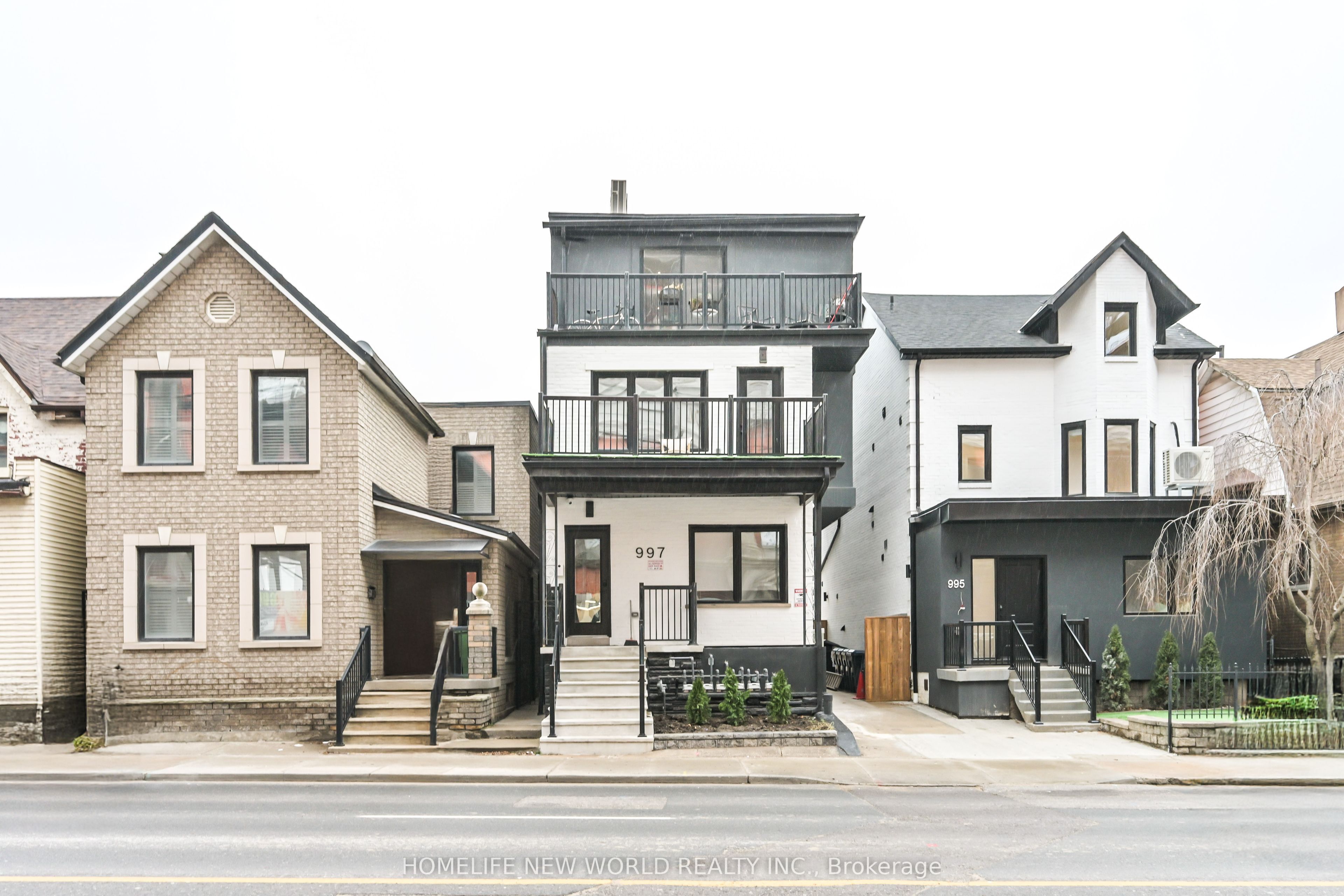 Lower-997 Dufferin Street, Toronto, ON, M6H 4B2
