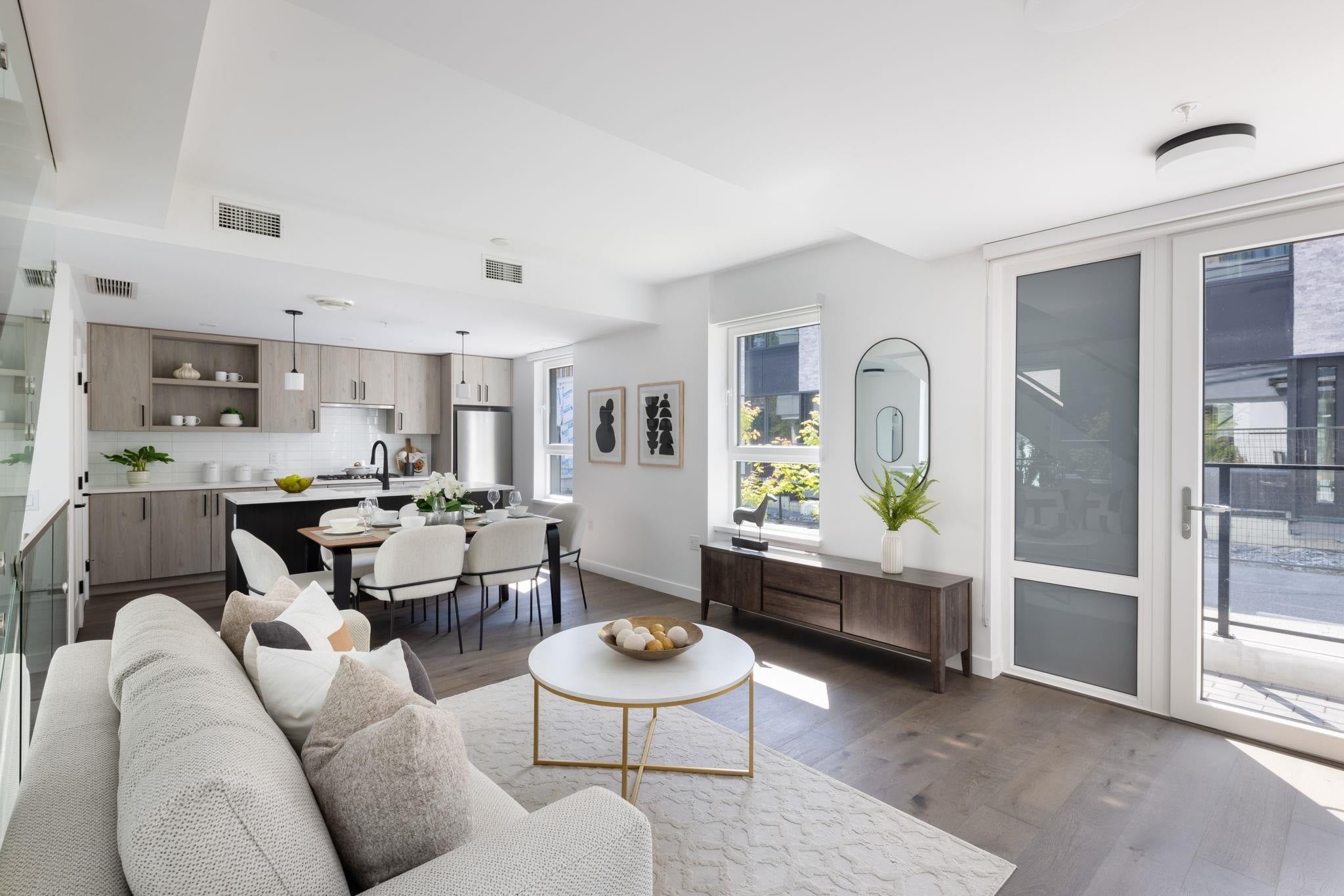 6829 Cambie Street, Vancouver, BC, V6P 0M4