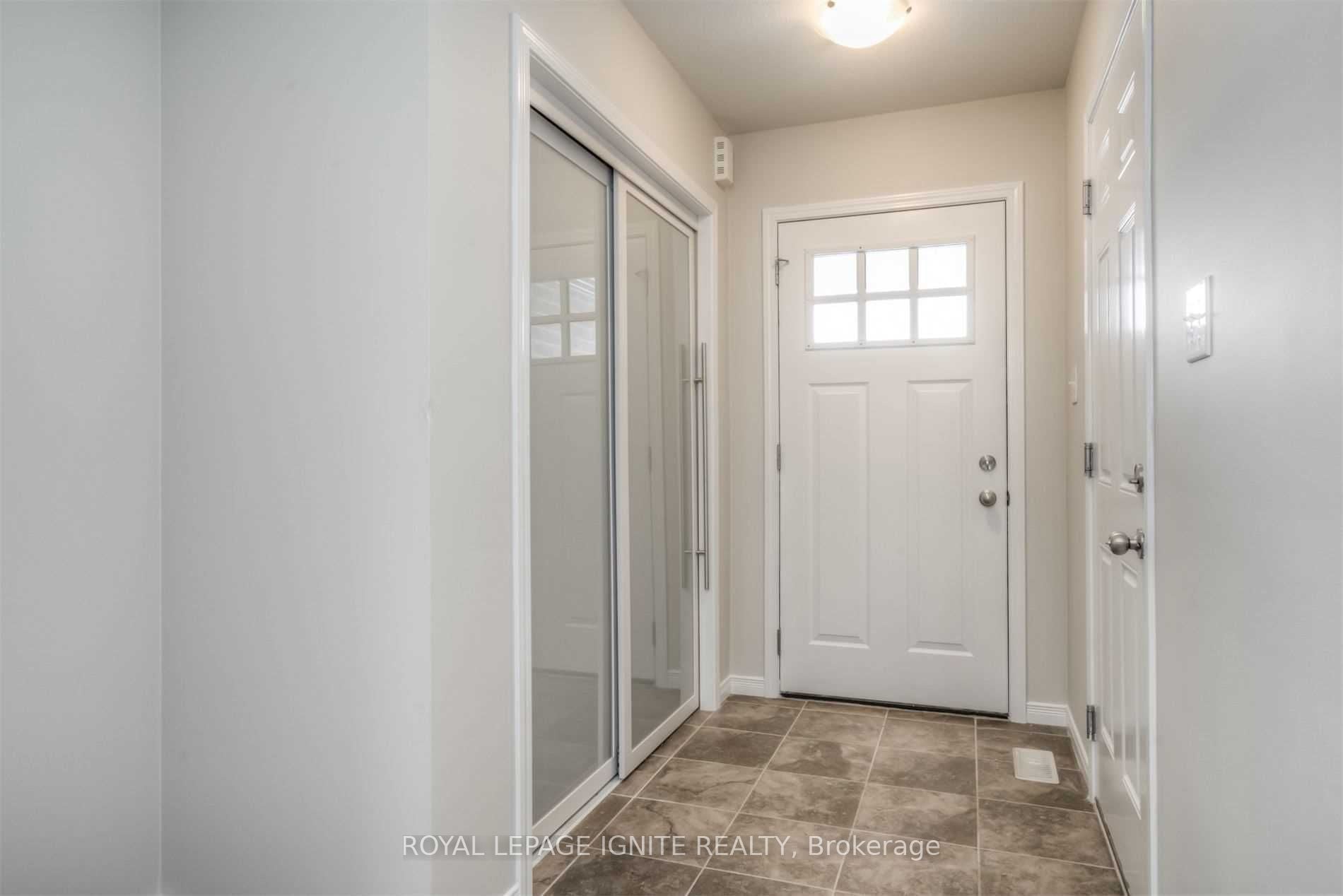 89-135 Hardcastle Drive, Cambridge, ON, N1S 0B6 photo 2
