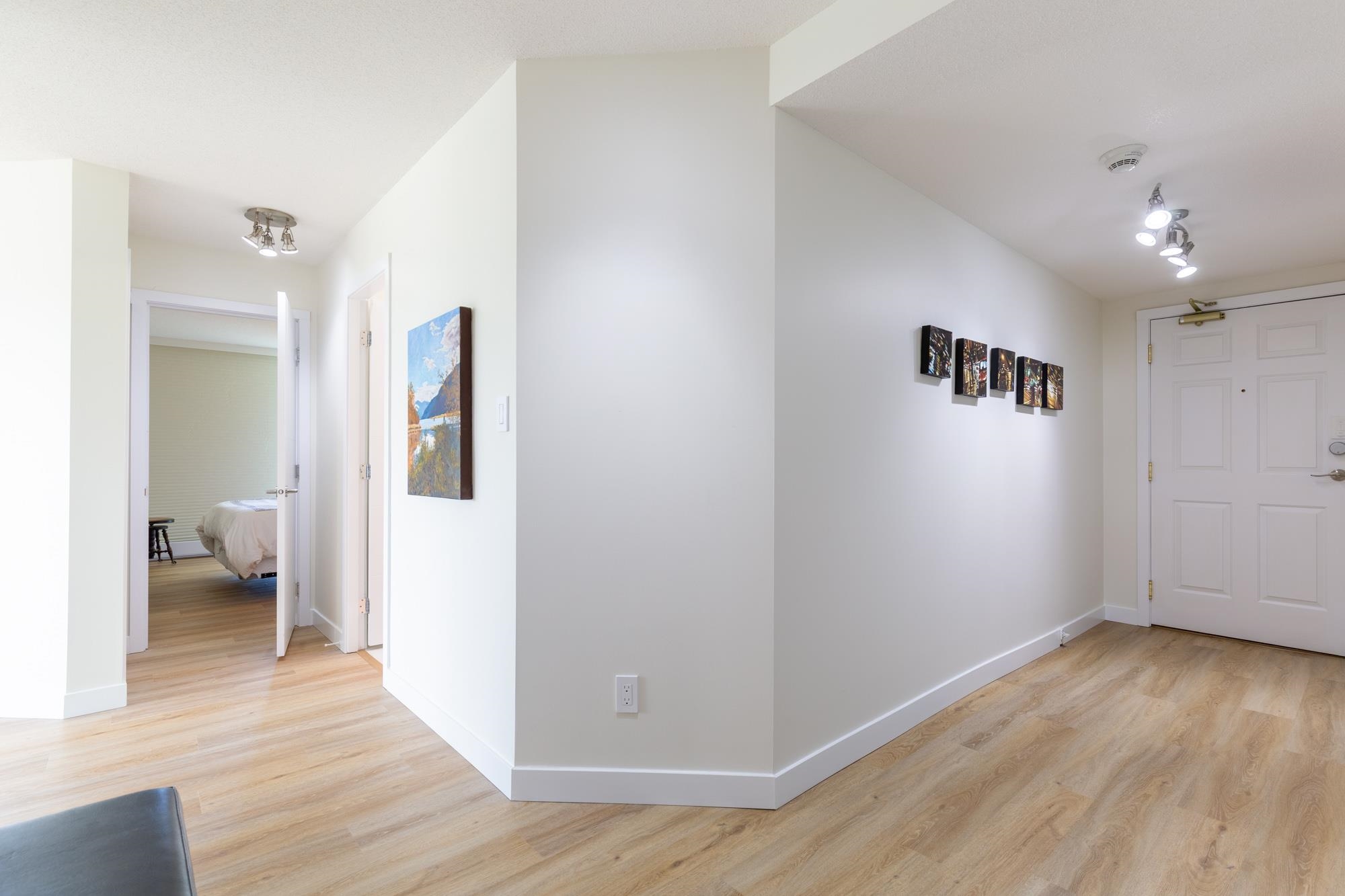 905-15030 101 Avenue, Surrey, BC, V3R 0N3 photo 5
