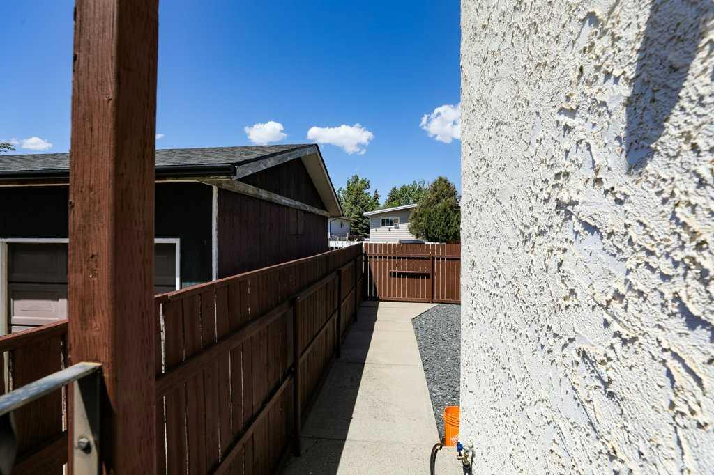 Additional image 2 of 729 Columbia Boulevard W, Lethbridge, AB, T1K 5H1