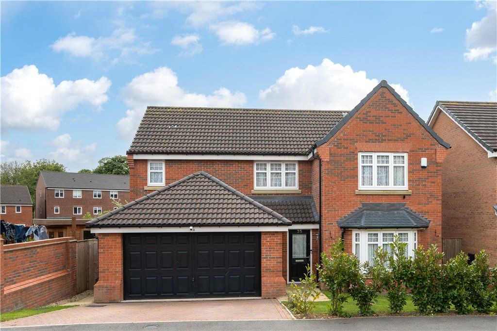 4 bed detached house for saleLaver Way, Ripon, North Yorkshire HG4