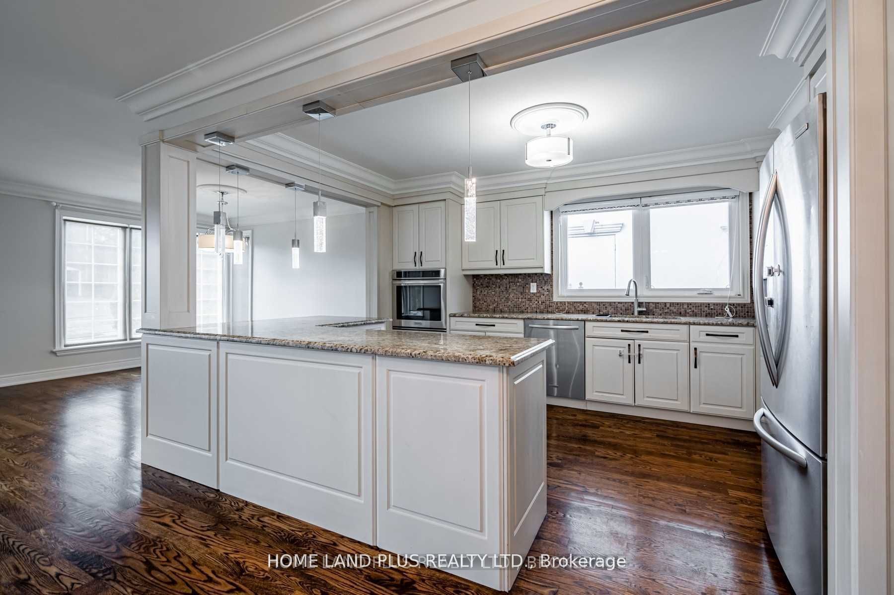 Additional image 4 of 66 Munro Boulevard, Toronto, ON, M2P 1C2