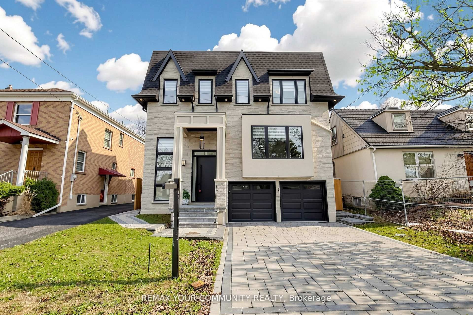 97 Ranee Avenue, Toronto, ON, M6A 1N1