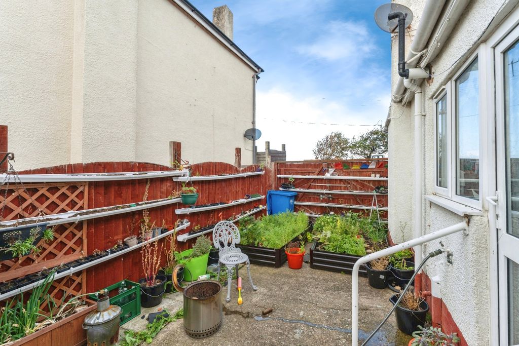 Additional image 15 of 2 bed detached bungalow for saleRhyl Coast Road, Rhyl LL18