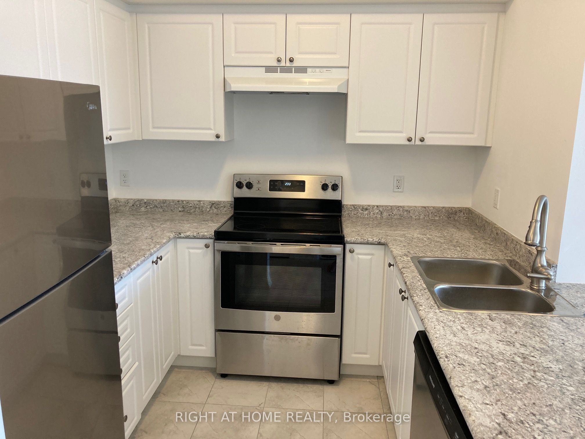 407-54 Koda Street, Barrie, ON, L9J 0J6 photo 5