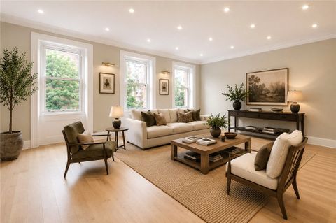 Nevern Square, Earls Court, London SW5