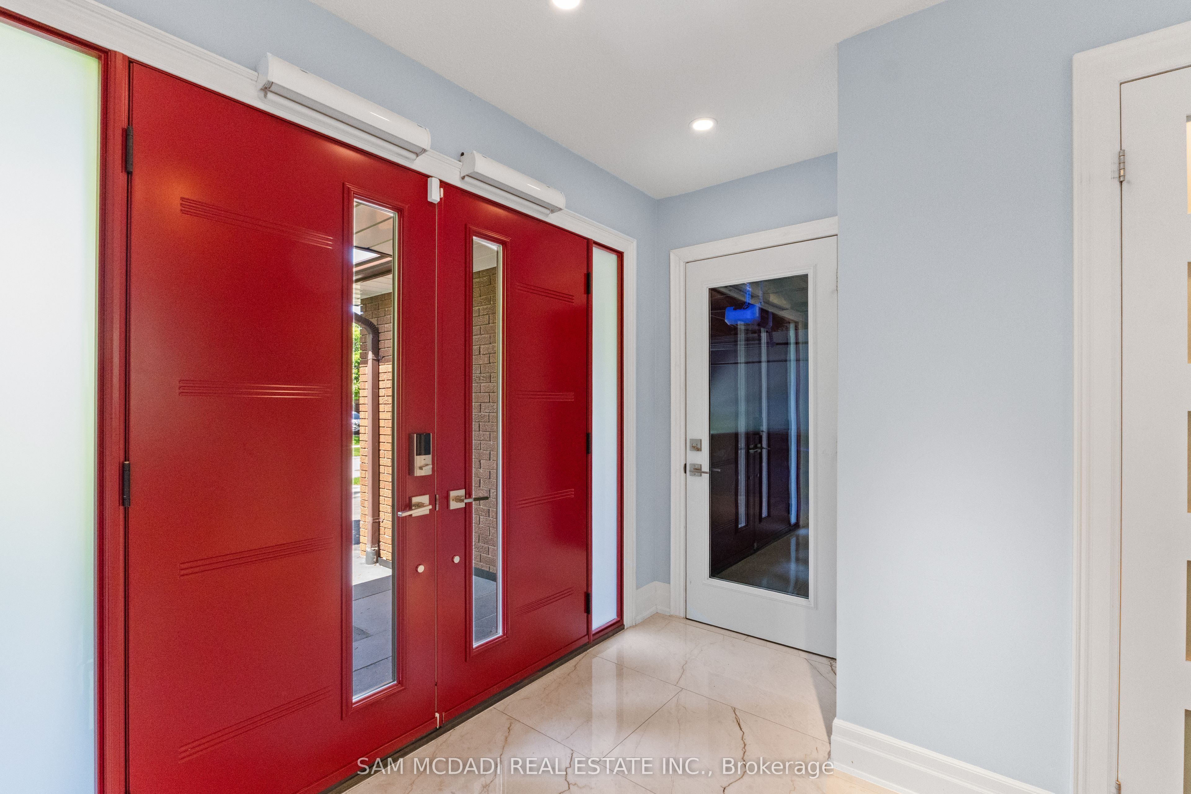Additional image 4 of 5 Canterbury Crescent, Toronto, ON, M9A 5A4