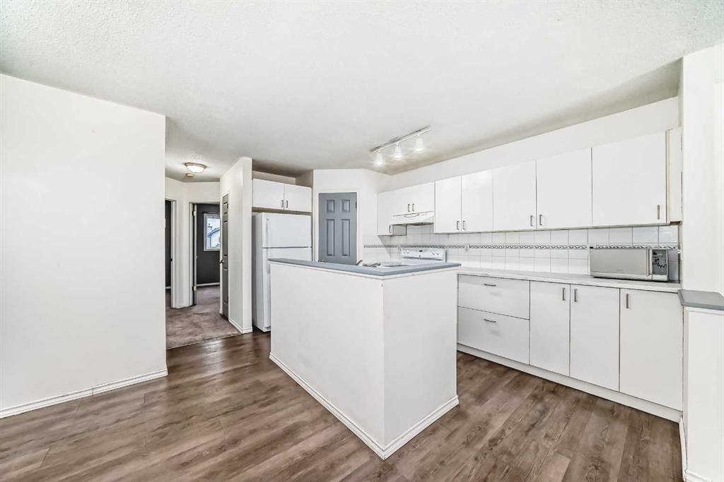 202 Saddlemead Green NE, Calgary, AB, T3J 4M7 photo 5