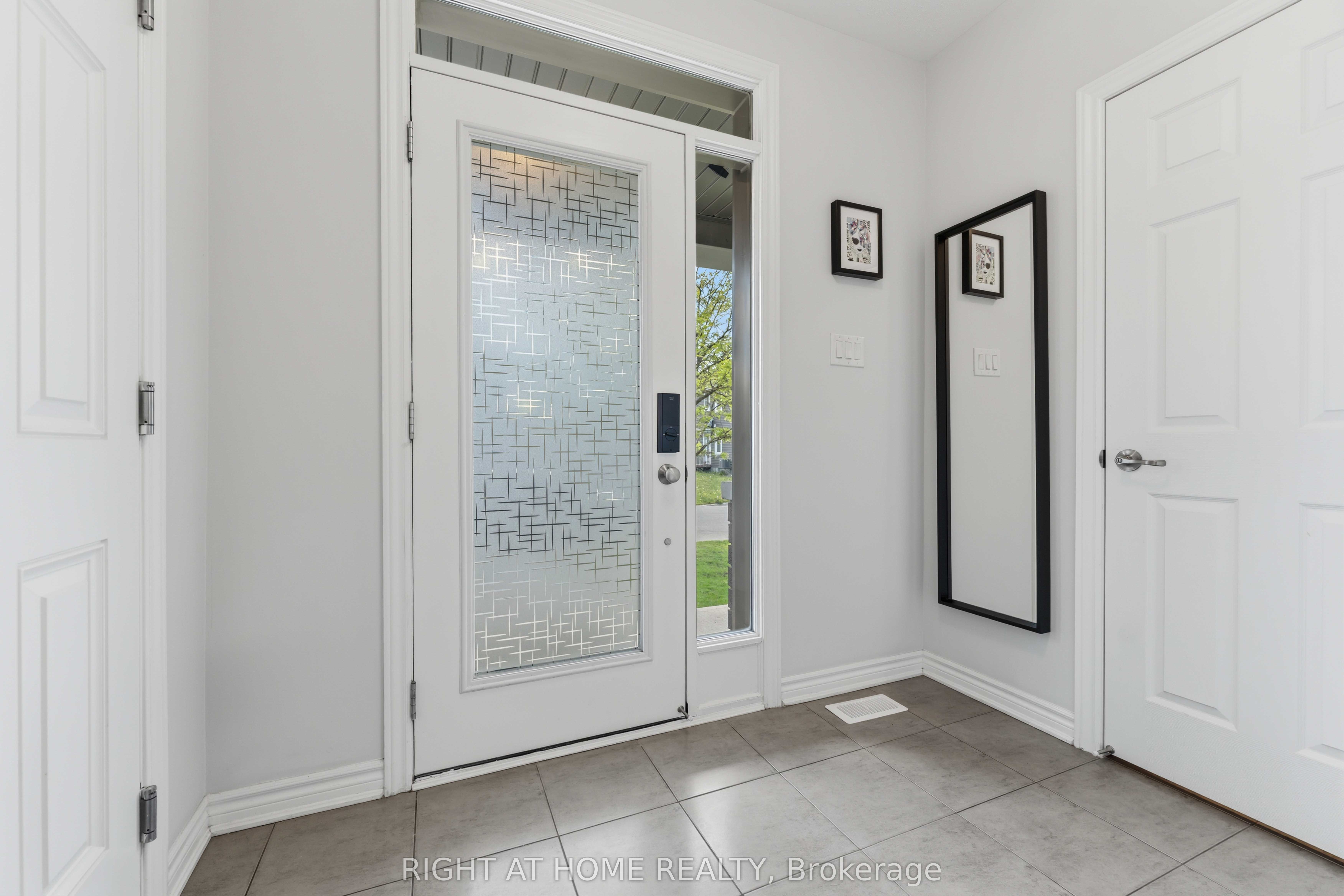 Additional image 3 of 508 Roundleaf Way, Ottawa, ON, K2V 0K1