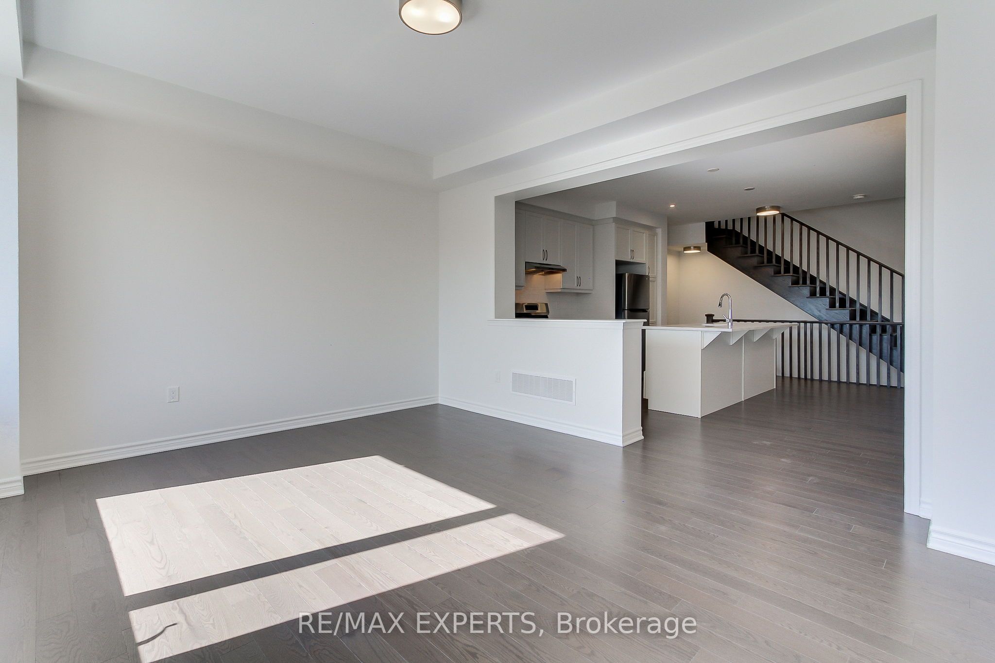 Additional image 2 of 1237 Poppy Gardens, Oakville, ON, L6H 7Y4