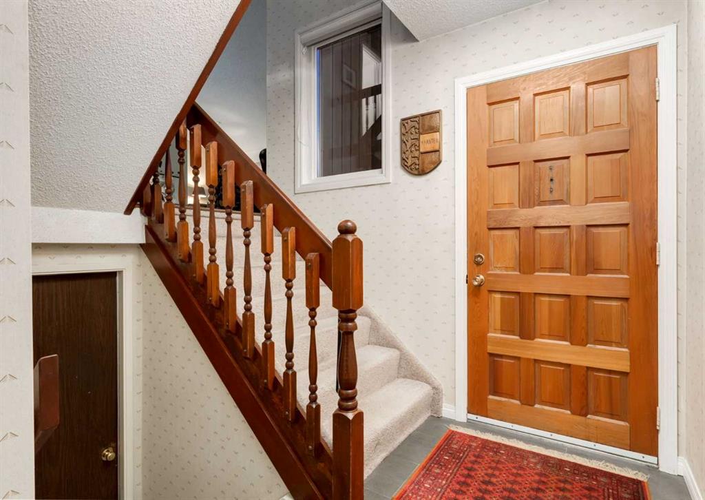 63 Brookpark Crescent SW, Calgary, AB, T2W 2W6 photo 3