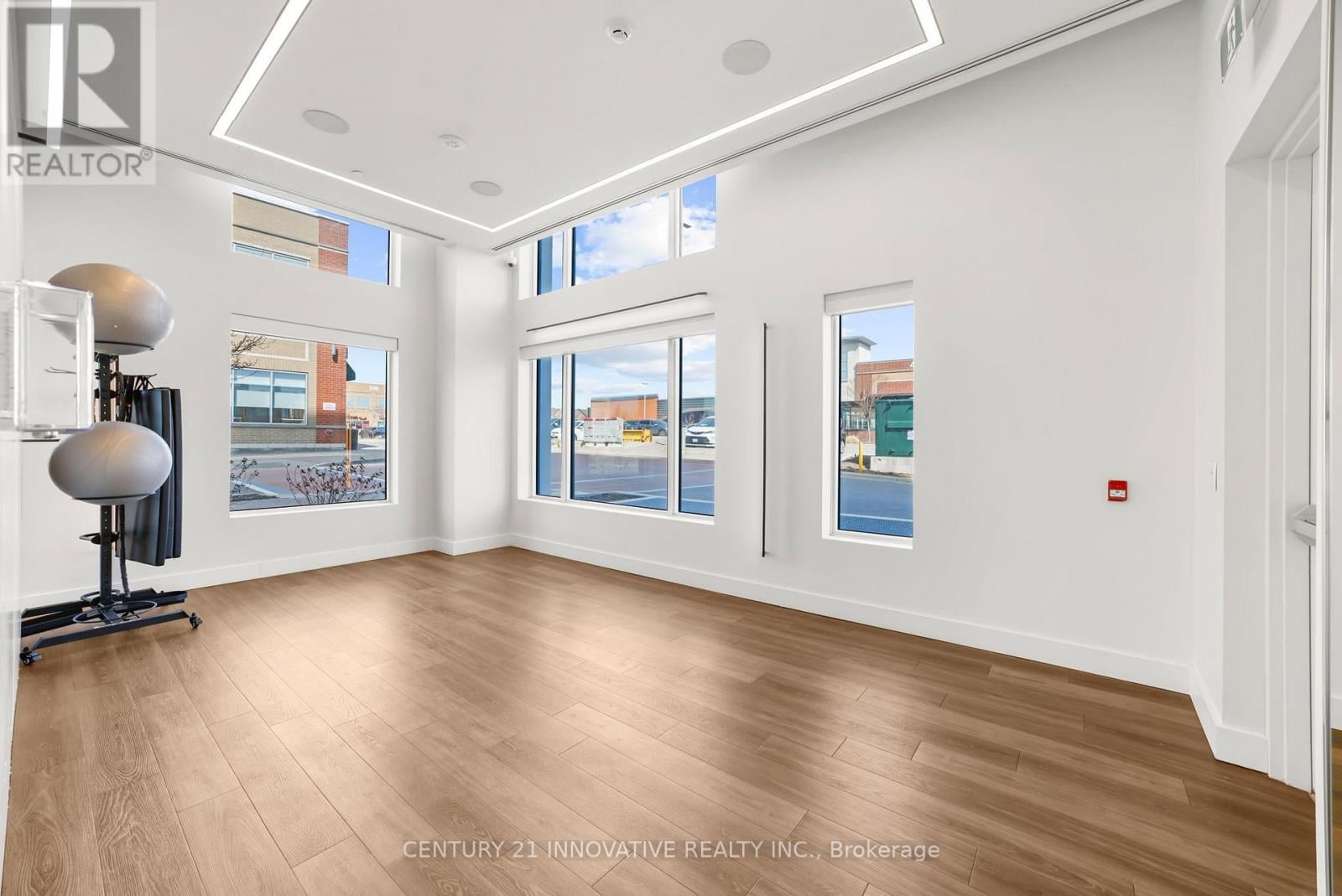 Additional image 4 of 509 Dundas Street West, Oakville, ON, L6M5P4