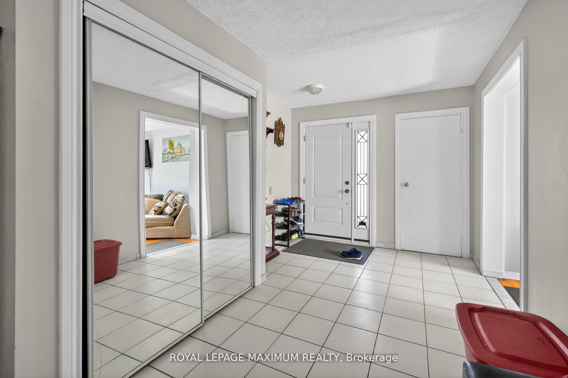 3 Muzzo Court, Vaughan, ON, L4L 3K2 photo 4