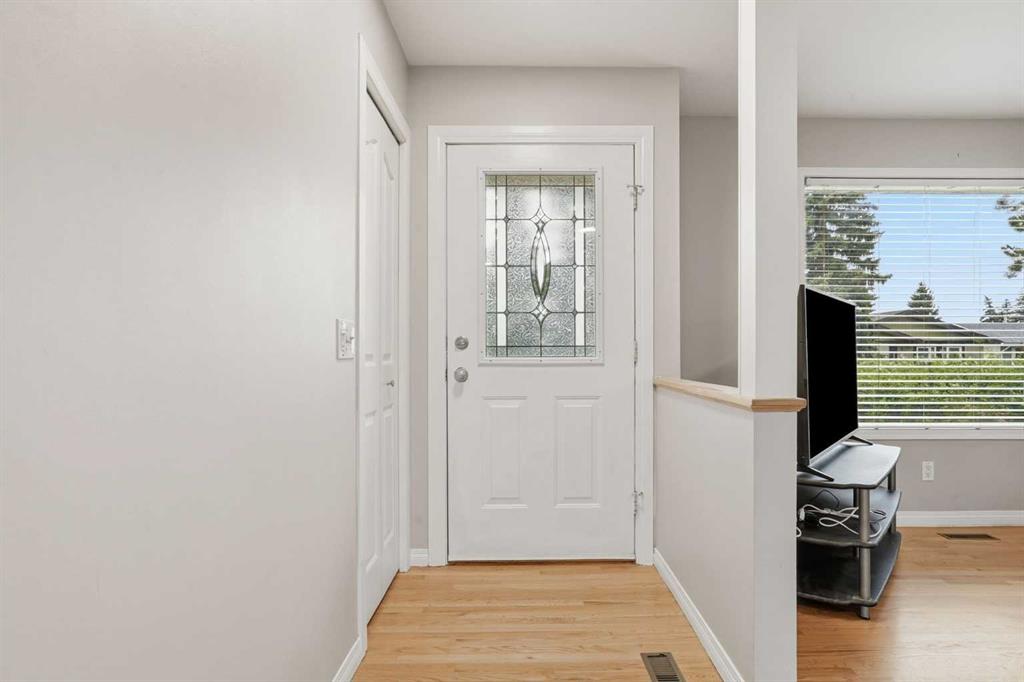 Additional image 4 of 101 Aspen Crescent, Airdrie, AB, T4B 1K6