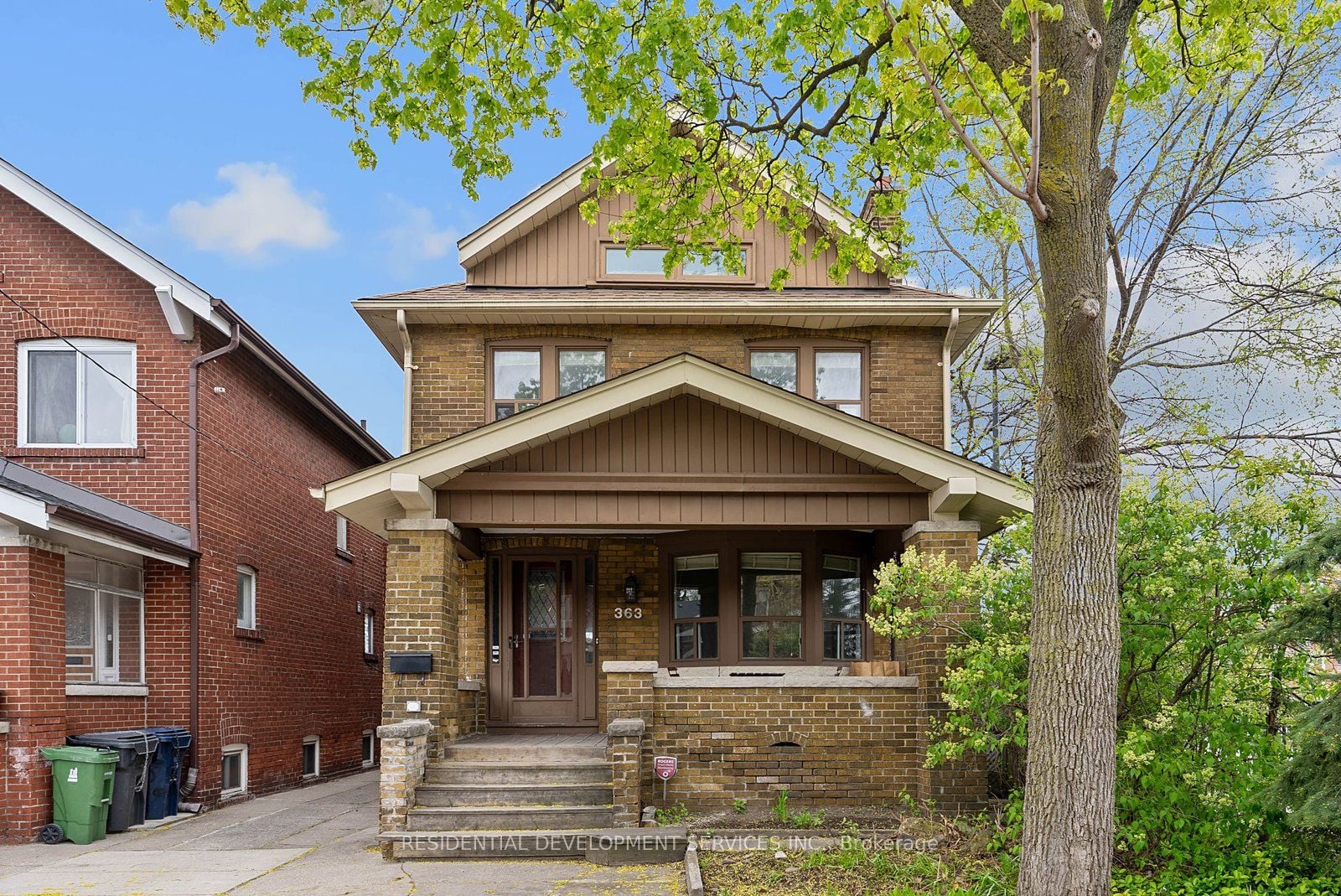 363 Strathmore Boulevard, Toronto, ON, M4C 1N4