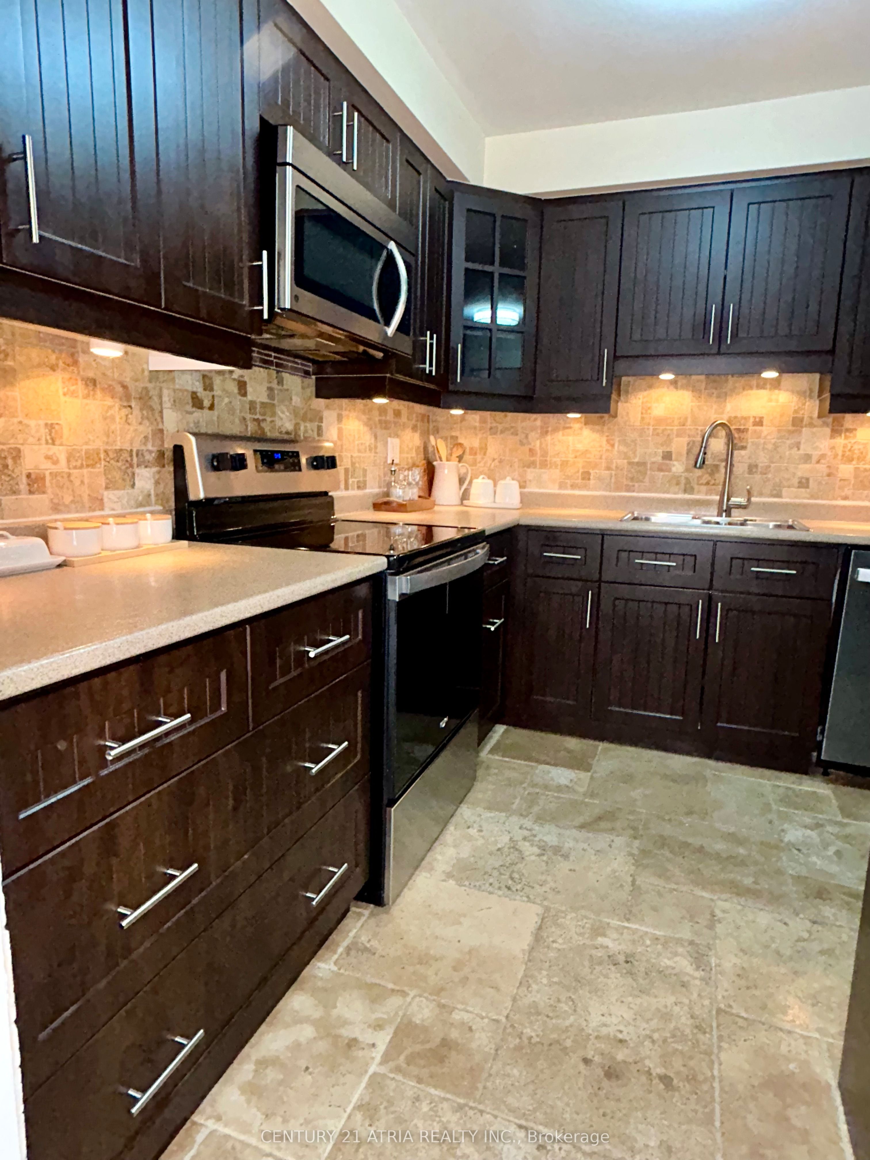 87 Avenue Road, Richmond Hill, ON, L4C 9N6 photo 5