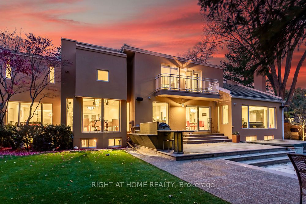 1 Friars Lane, Toronto, ON, M9A 1T6