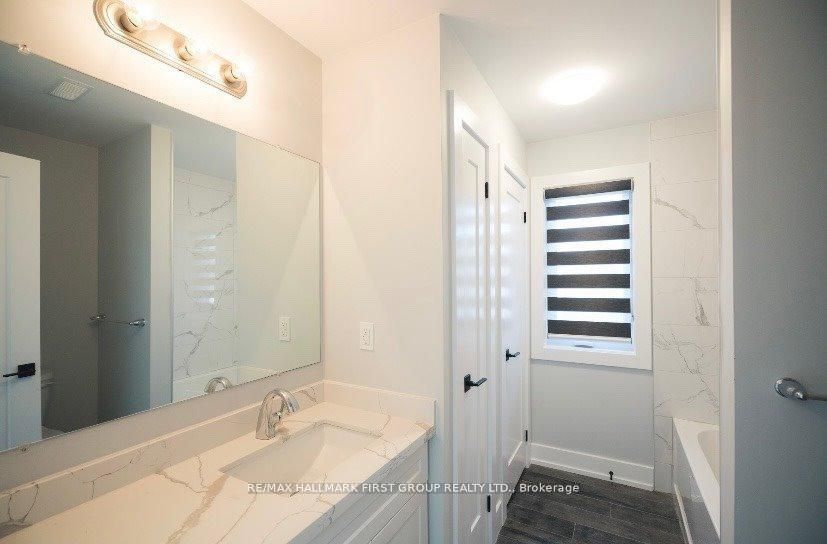 1-180 Prince Street W, Oshawa, ON, L1G 4E6 photo 4