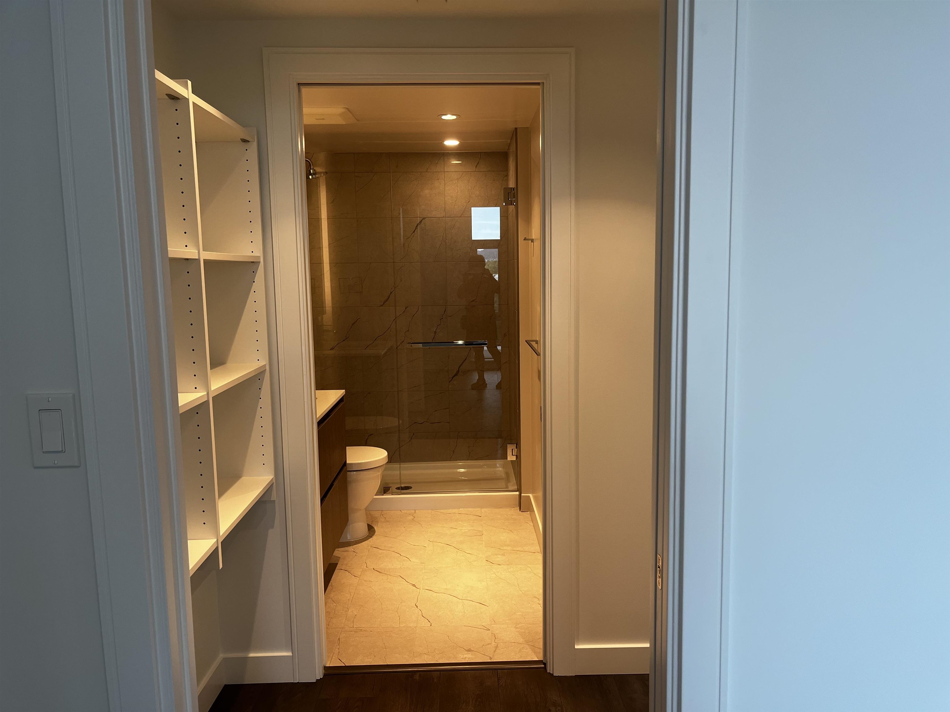 Additional image 3 of 803-1500 Fern Street, North Vancouver, BC, V7J 1H6