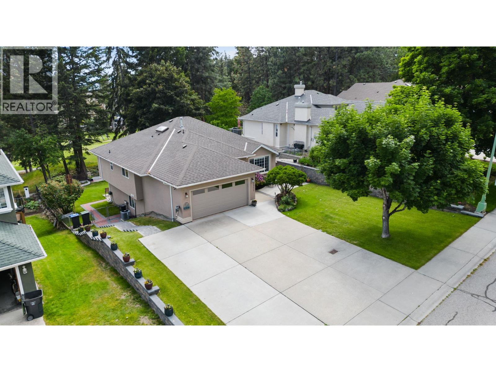 2211 Shannon Woods Place, West Kelowna, BC, V4T2L9