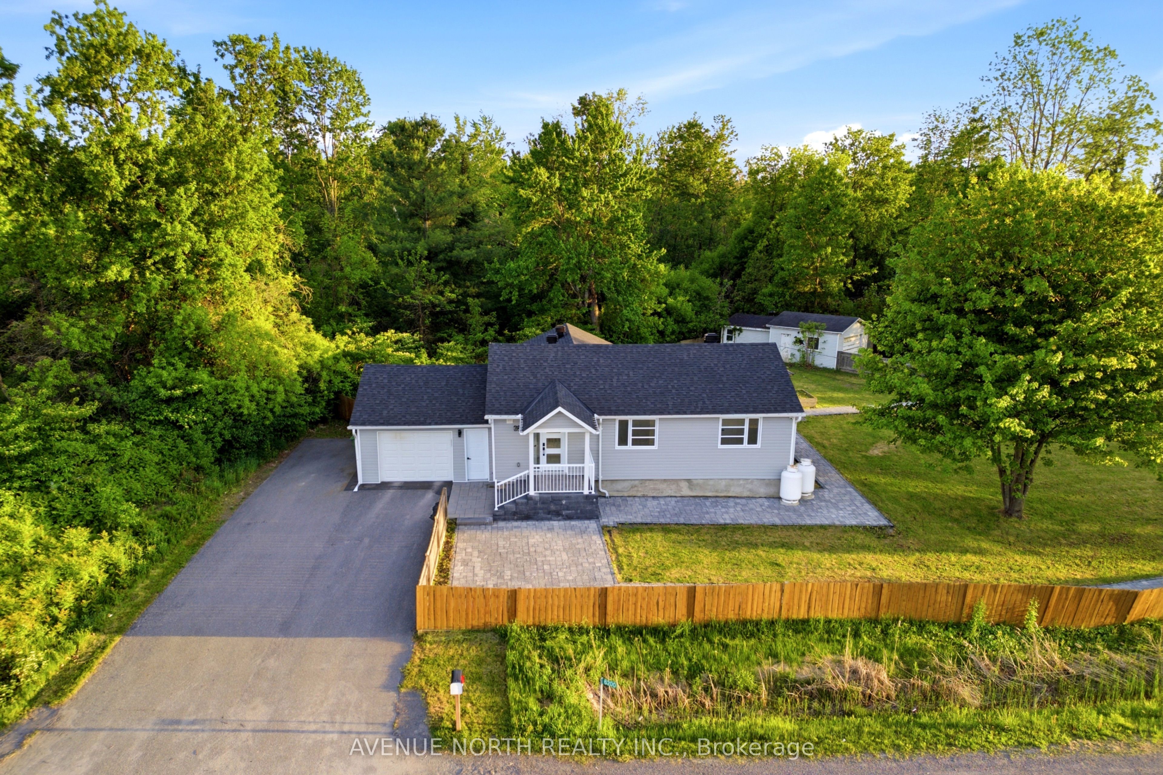 6200 Russell Road, Ottawa, ON, K0A 1K0