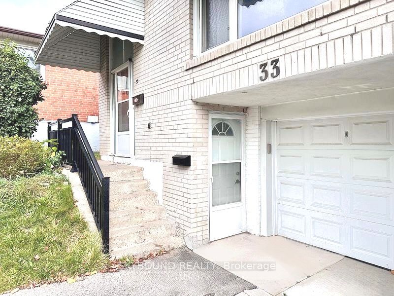 Room 2-33 Yatesbury Road, Toronto, ON, M2H 1G1