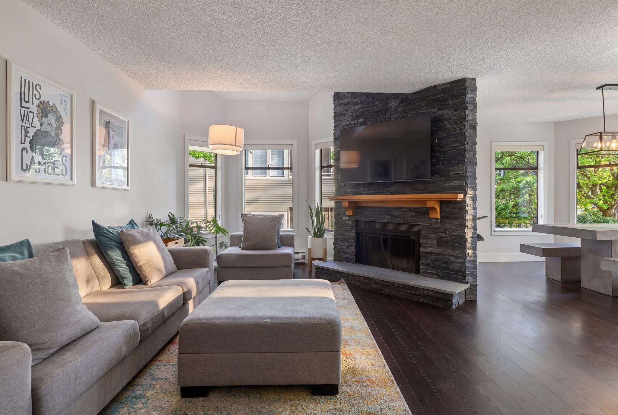 Additional image 3 of 2427 6th Avenue W, Vancouver, BC, V6K 1W2
