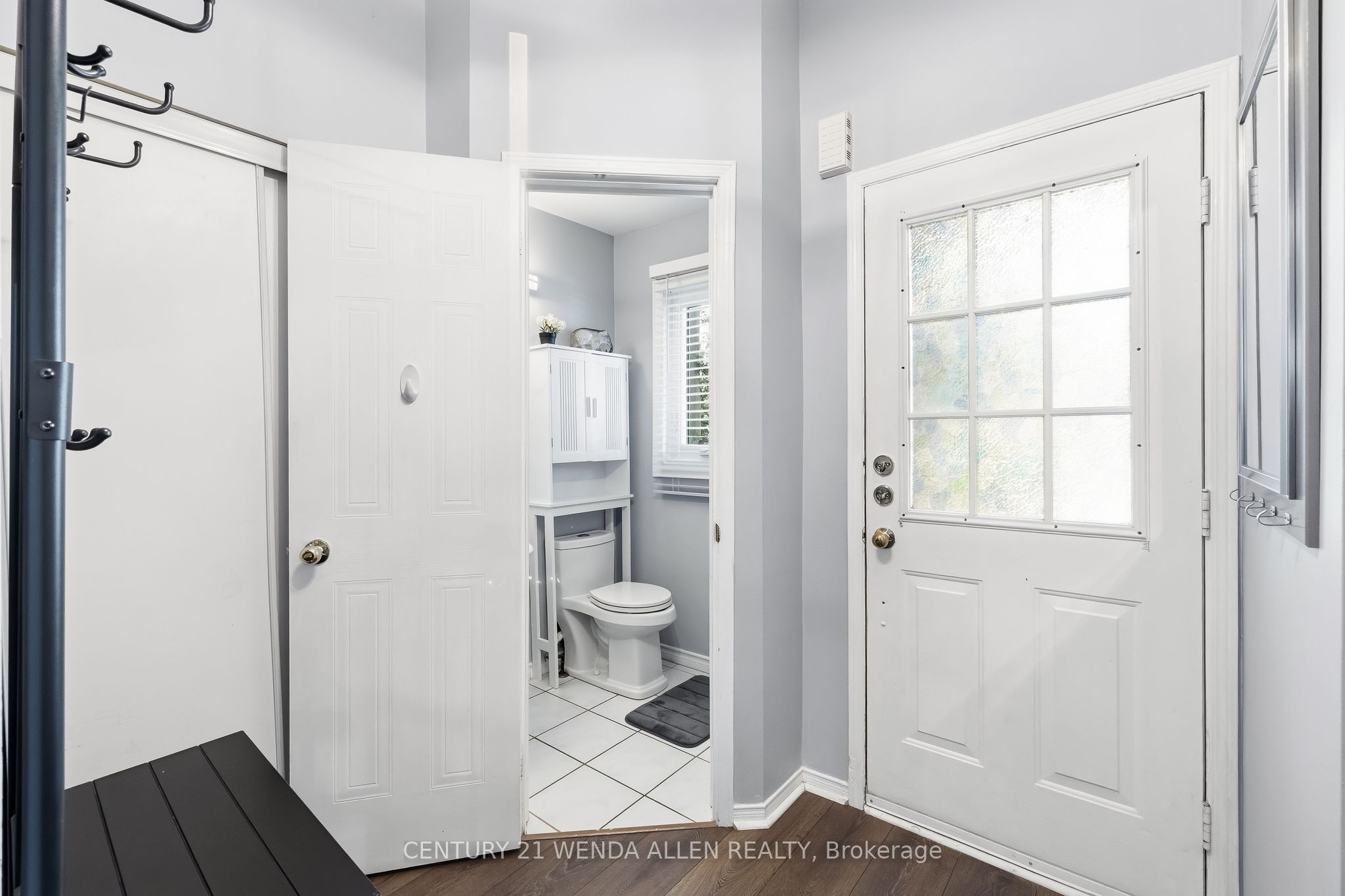 5 Jays Drive, Whitby, ON, L1R 2P5 photo 4