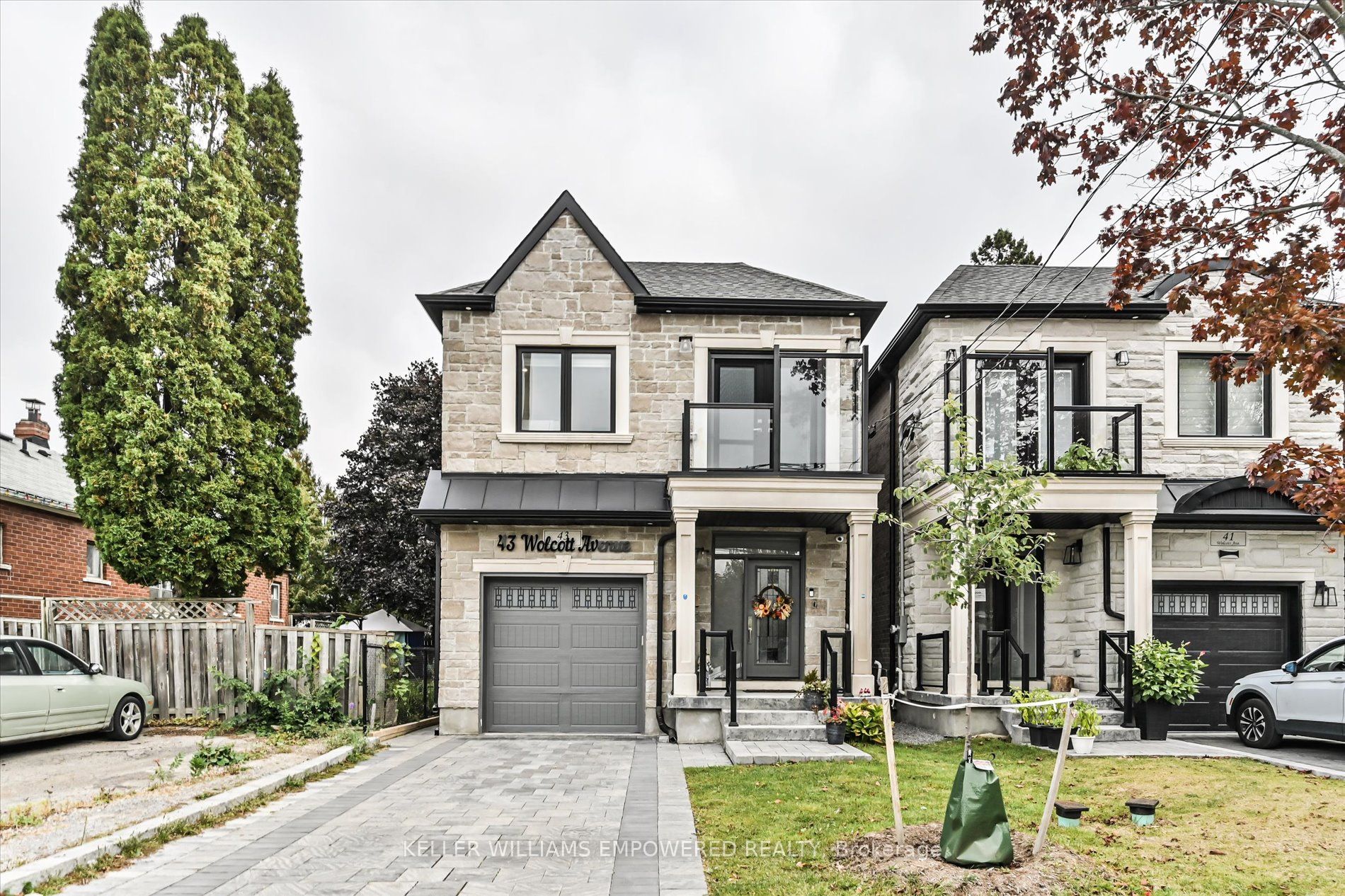 43 Wolcott Avenue, Toronto, ON, M1L 4K6