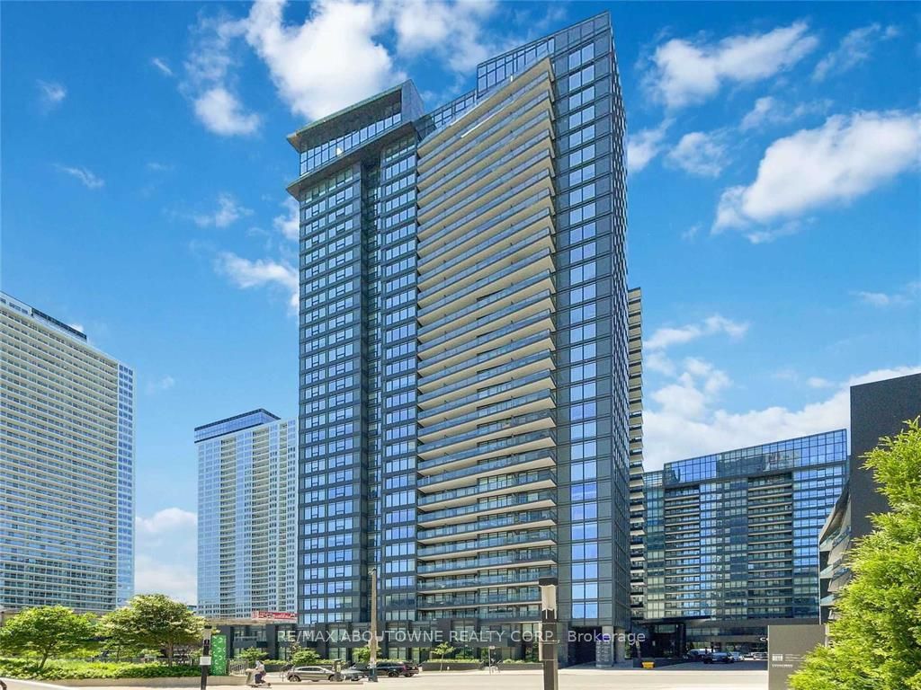 2201 - 70 Queens Wharf Road, Toronto