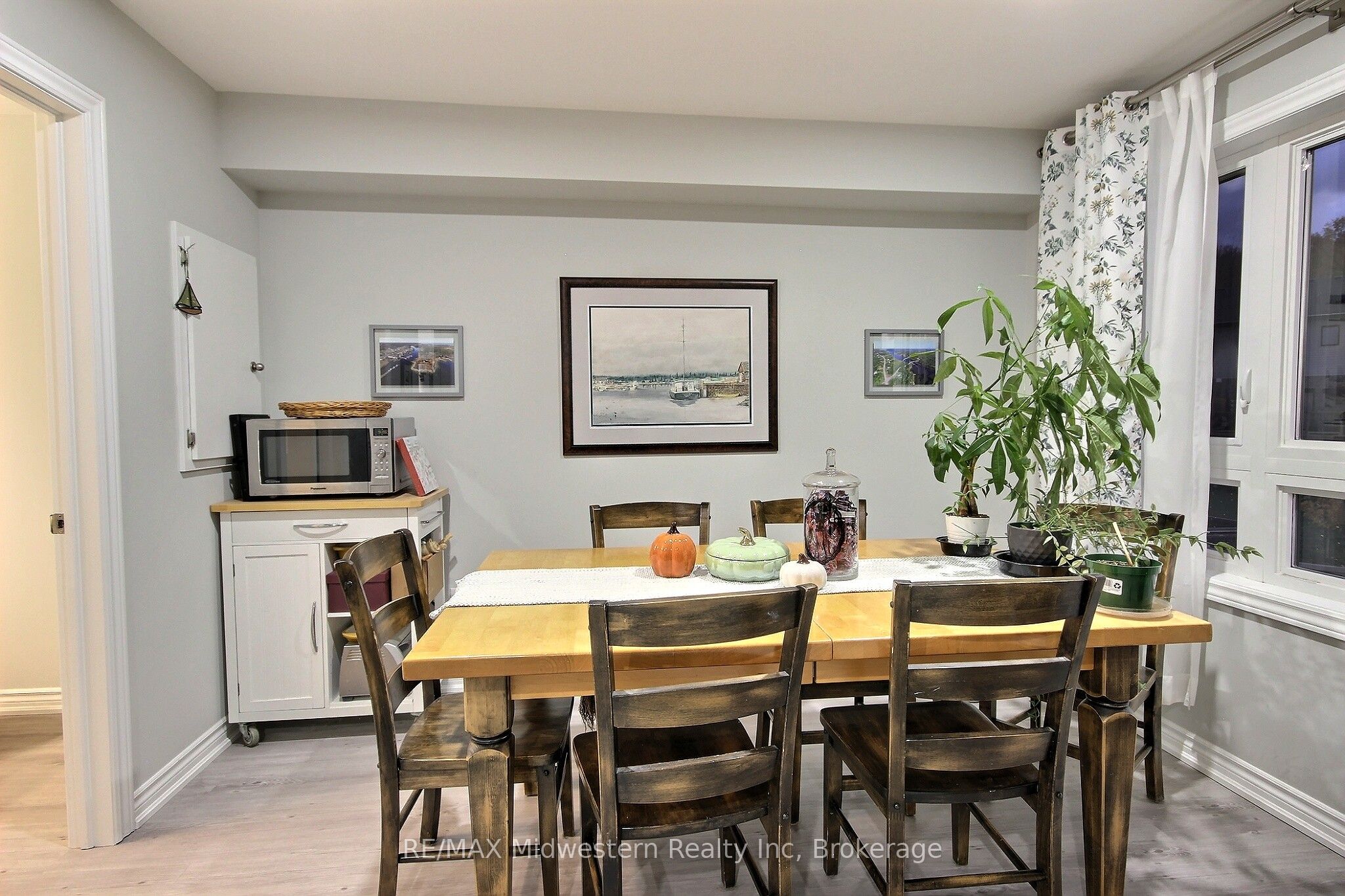 35-287 Chapel Hill Drive, Kitchener, ON, N2R 0S4 photo 2