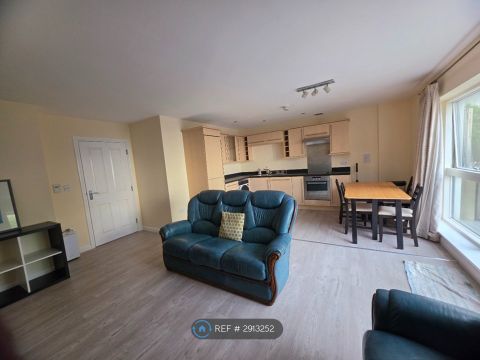 Moon Street, Plymouth PL4