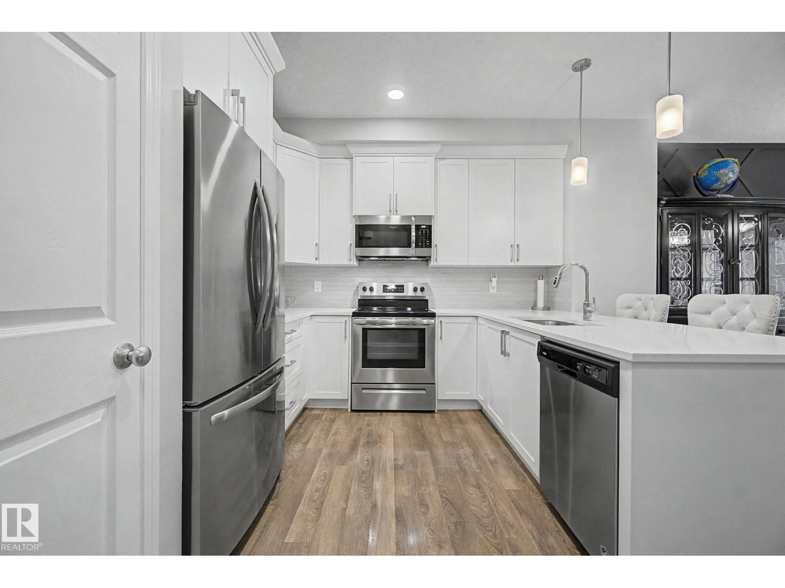 416 Crystallina Nera Drive NW, Edmonton, AB, T5Z0P3 photo 4