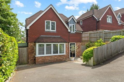 Reed Gardens, Coulsdon CR5