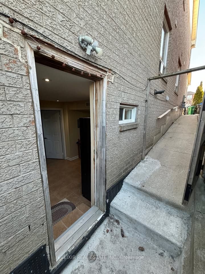 Additional image 2 of Basement-4 Lonestar Crescent, Brampton, ON, L7A 2H9