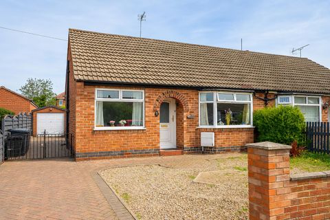 Almsford Road, York YO26