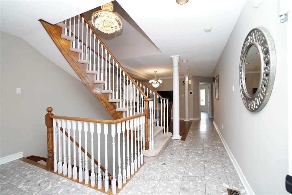 Additional image 4 of 4887 Natkarni Crescent, Mississauga, ON, L5V 1L4