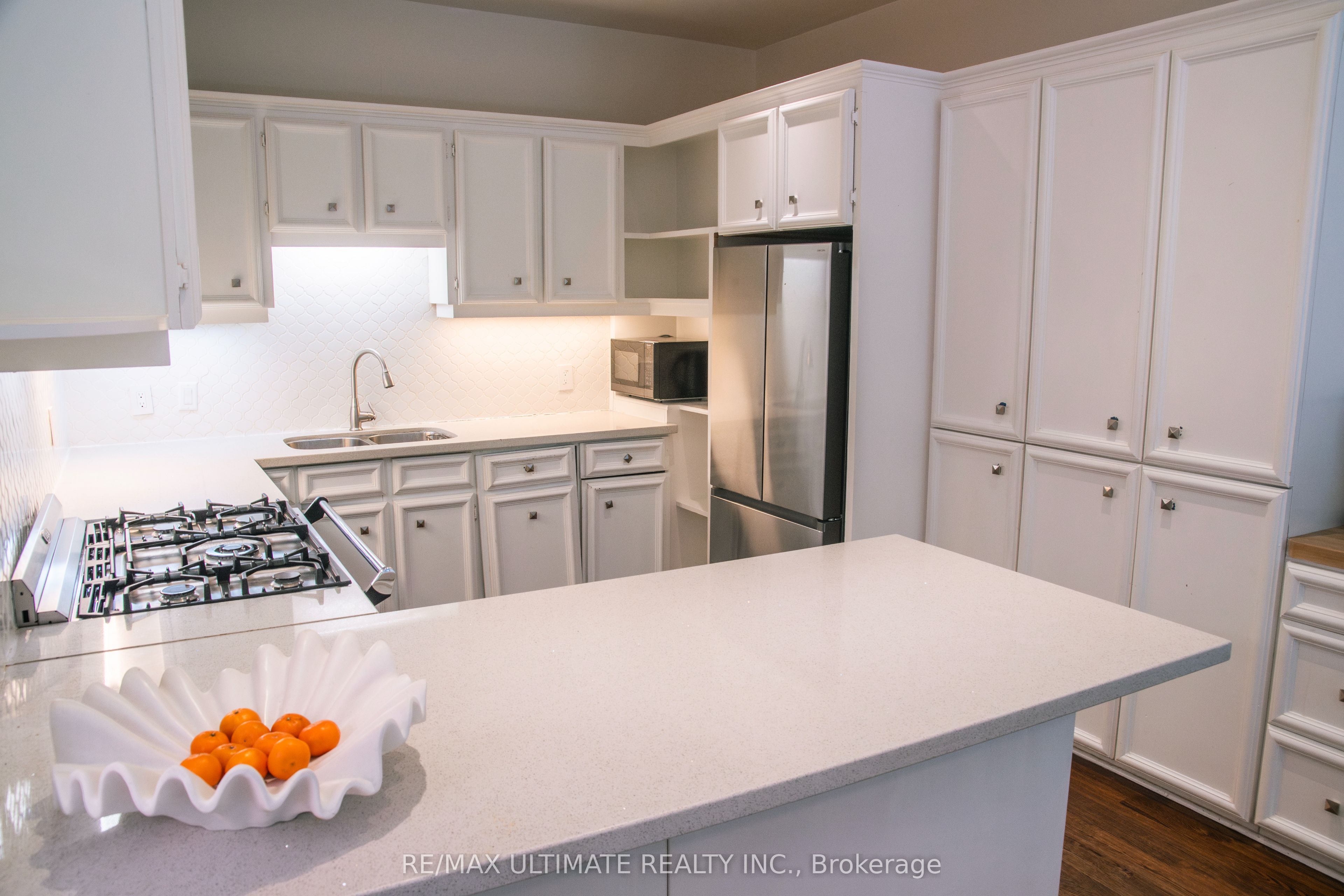 25 Chicora Avenue, Toronto, ON, M5R 1T7 photo 5