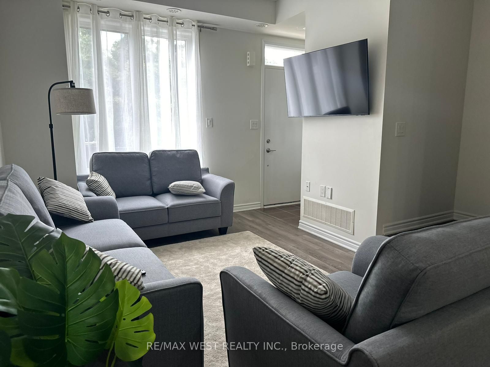 3-25 Heron Park Place, Toronto, ON, M1E 0B8 photo 4