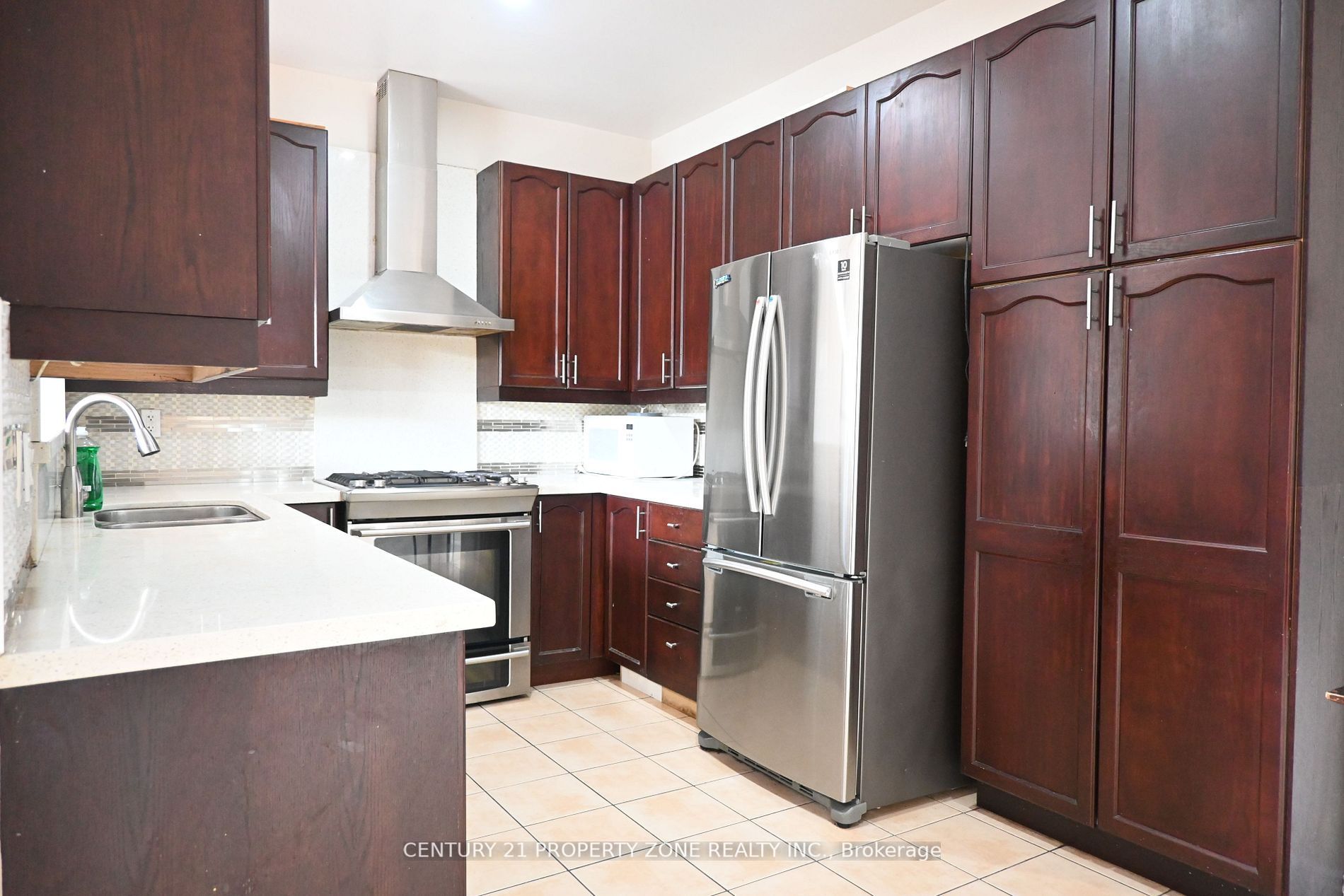 39 Harbourtown Crescent, Brampton, ON, L6V 4P4 photo 3