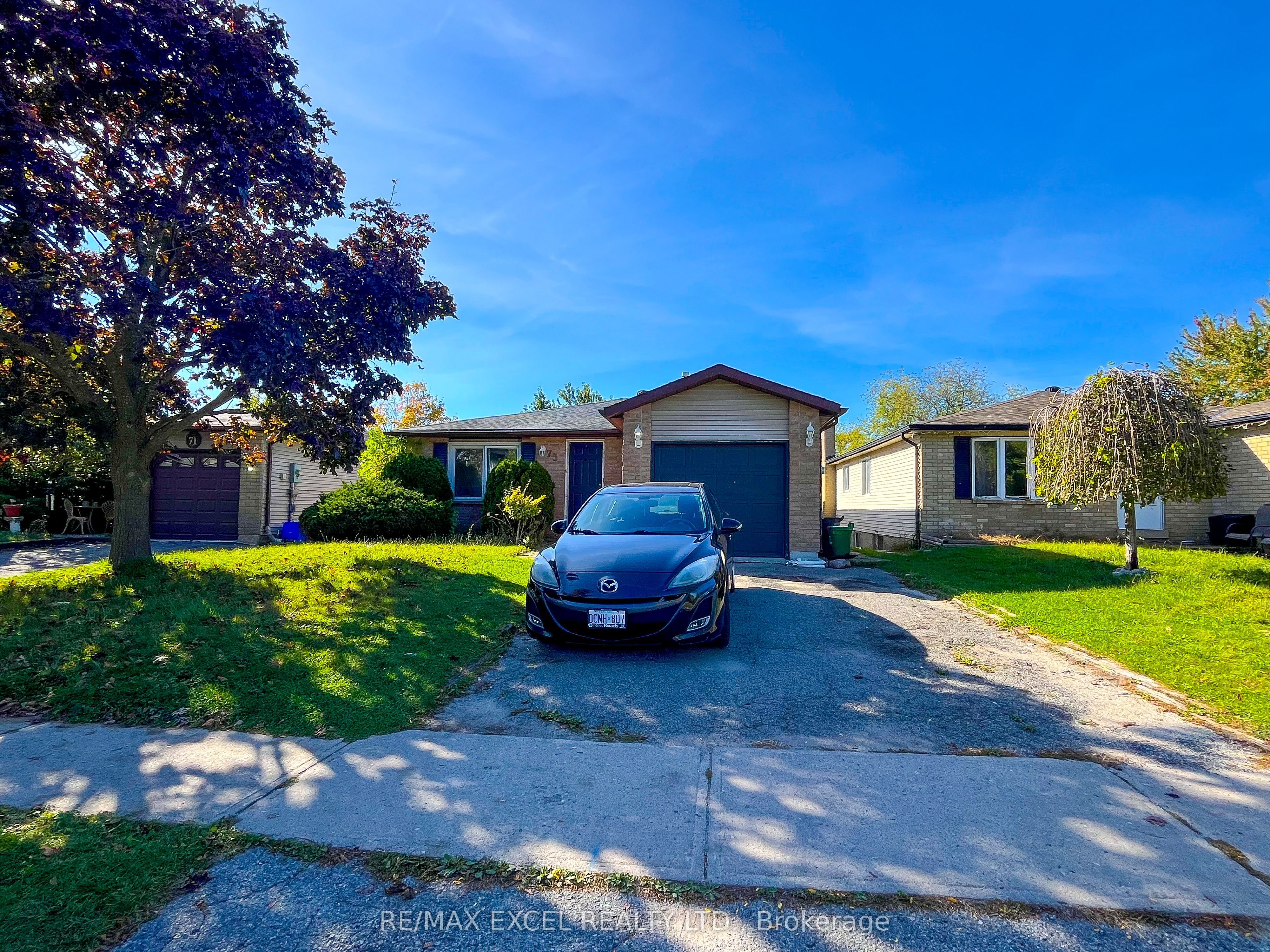 73 Hickling Trail, Barrie, ON, L4M 5S7