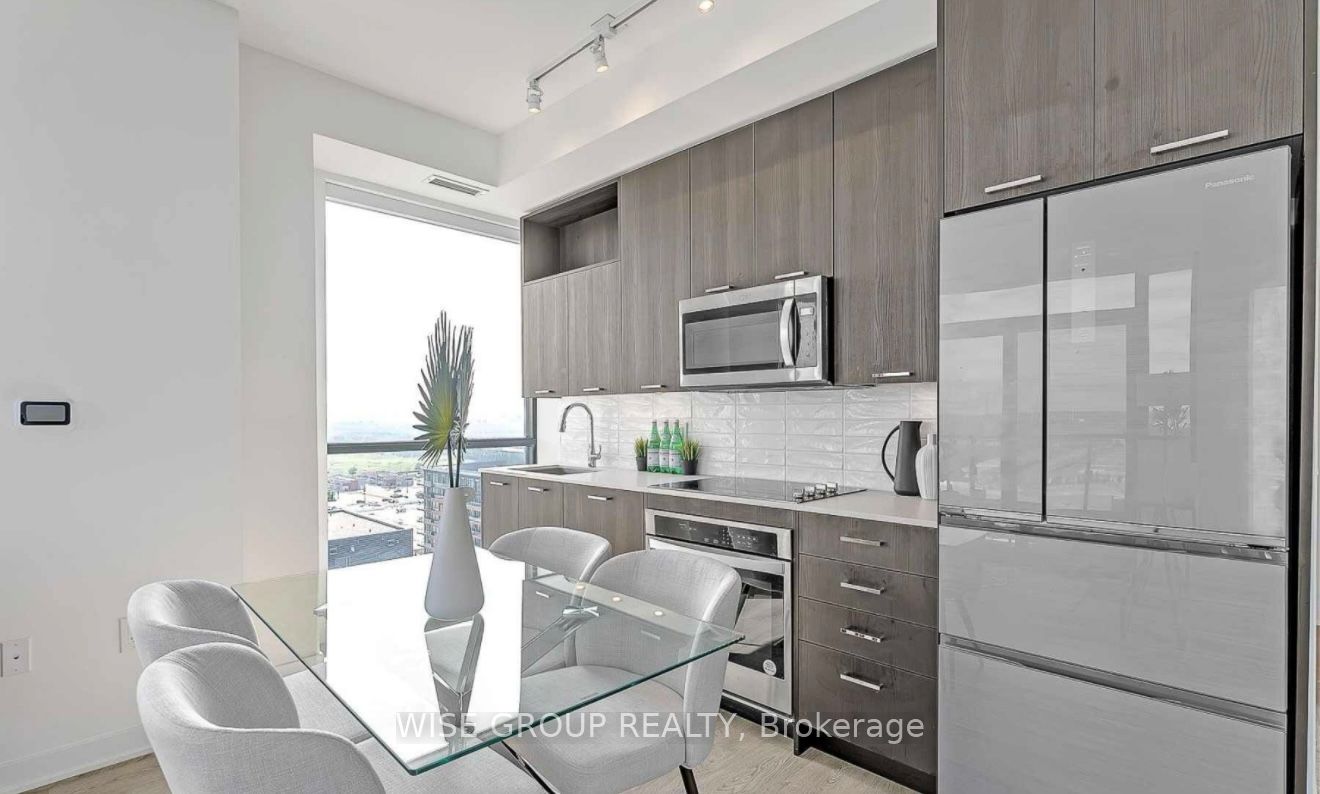 LPH04-120 Eagle Rock Way, Vaughan, ON, L6A 5C2 photo 5