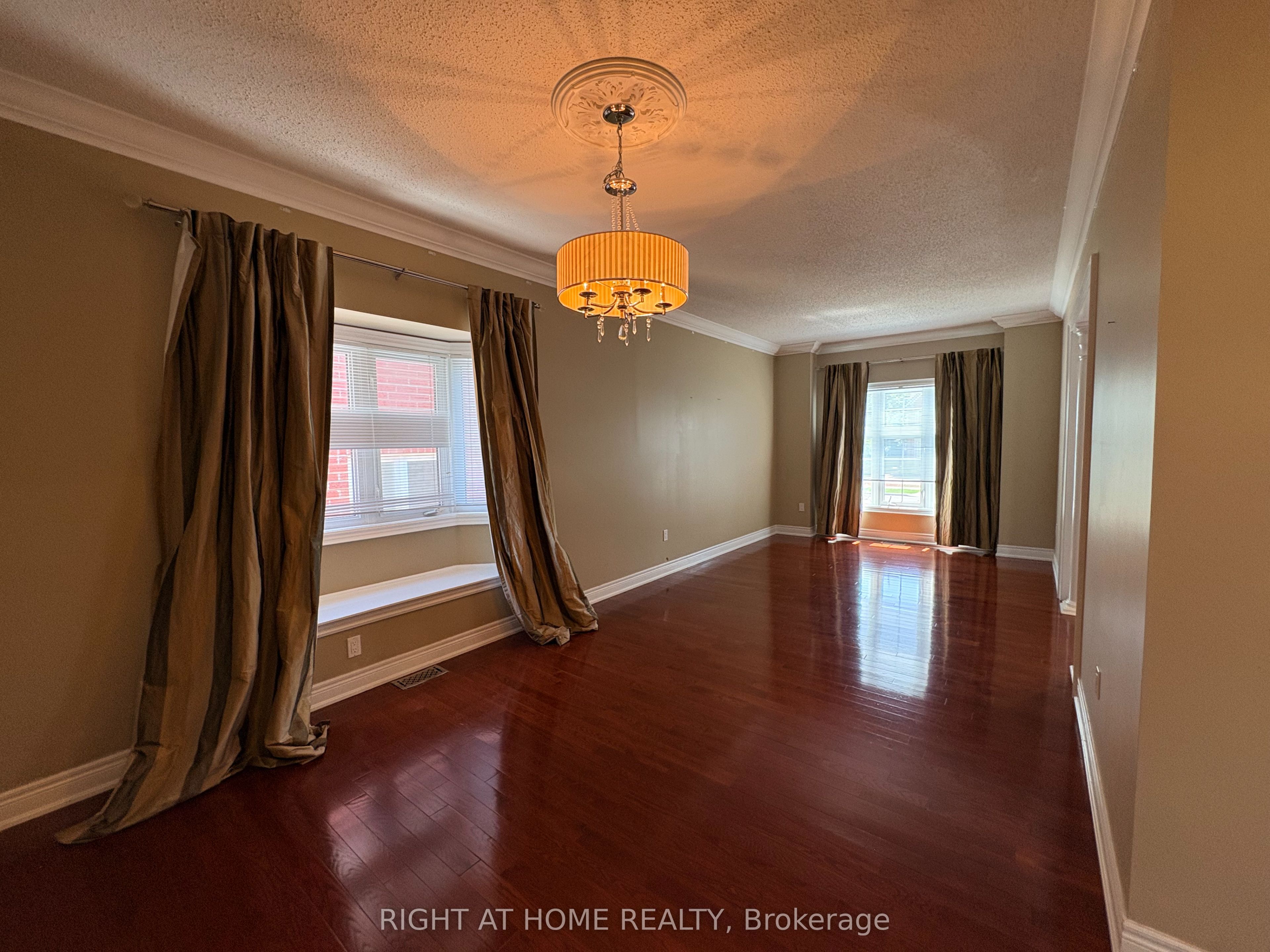 Additional image 4 of 2385 Eighth Line, Oakville, ON, L6H 7L7