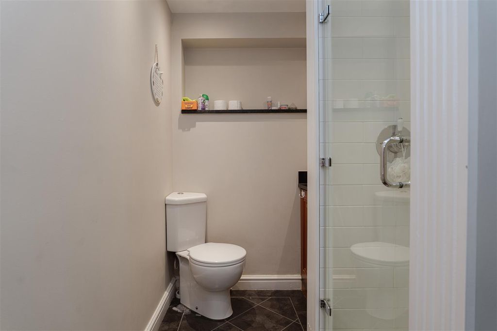 Additional image 27 of 5 bed detached bungalow for saleLodge Lane, Redhill RH1