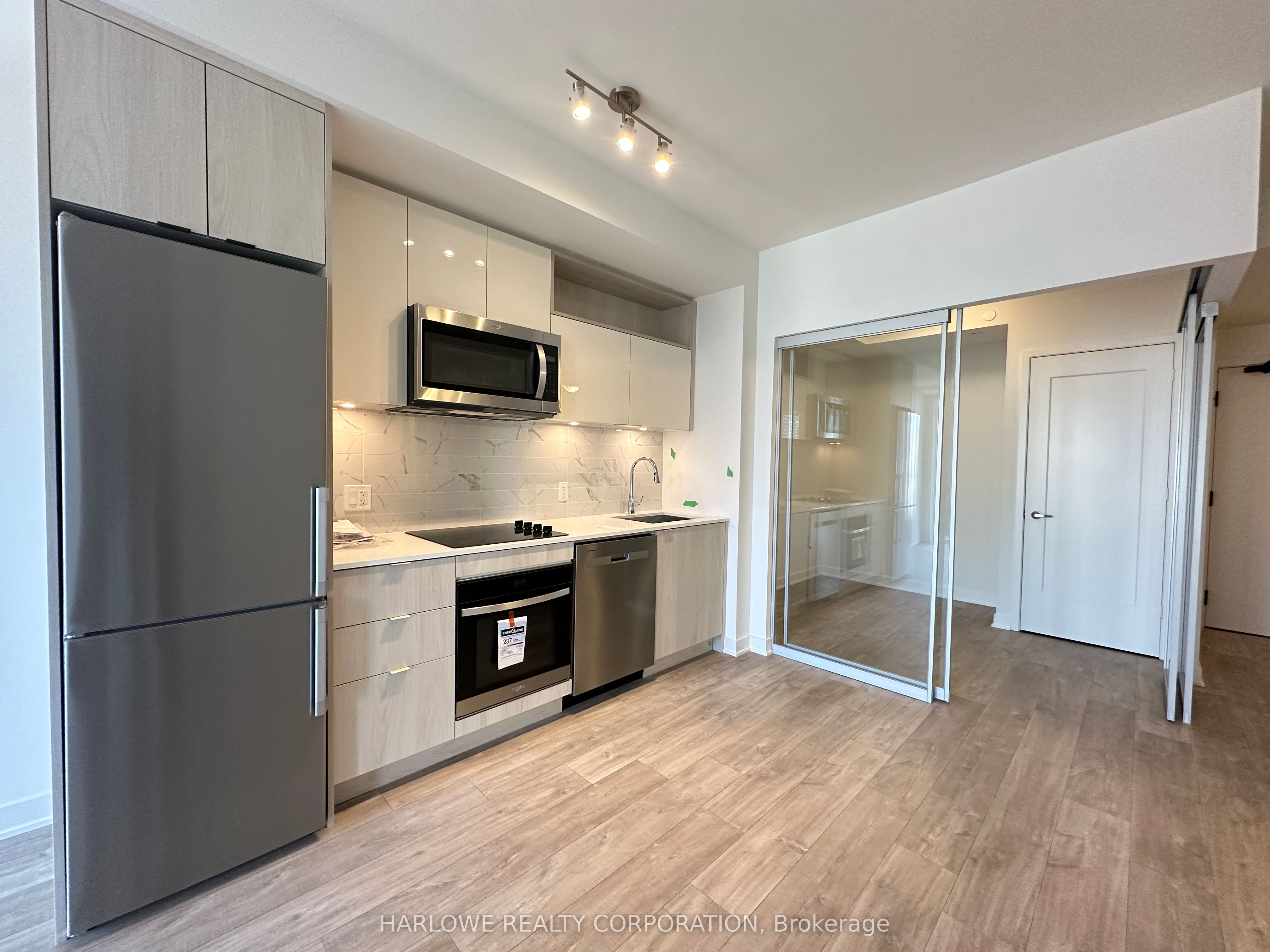 Additional image 4 of 1652 W-135 Lower Sherbourne Street, Toronto, ON, M5A 1Y4
