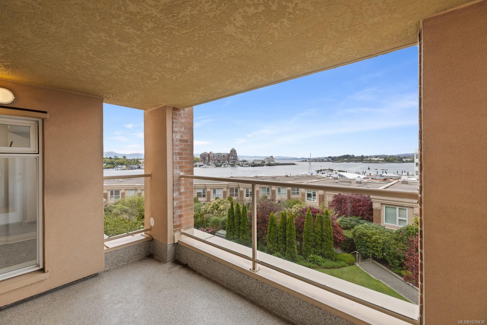 #306-75 Songhees Road, Victoria, BC, V9A 7M5 photo 3