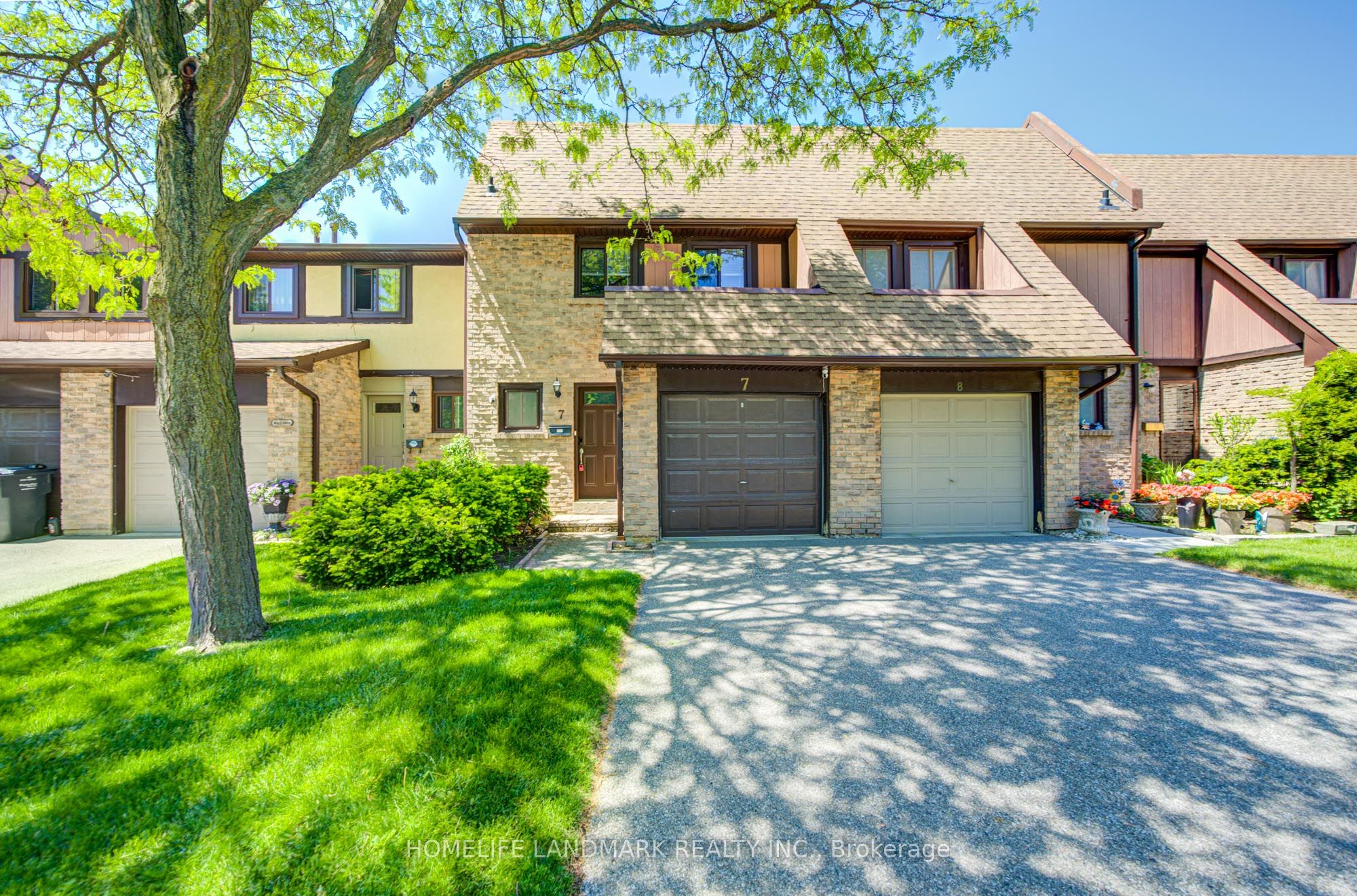 7-3345 Silverado Drive, Mississauga, ON, L5A 3Y8