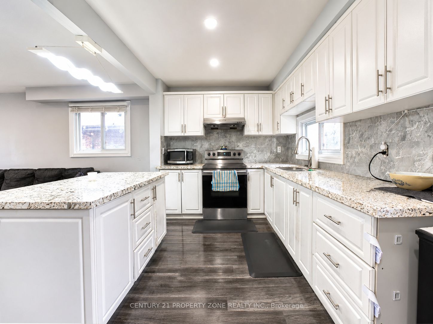 Additional image 4 of 7652 Roselle Crescent, Mississauga, ON, L4T 3N2